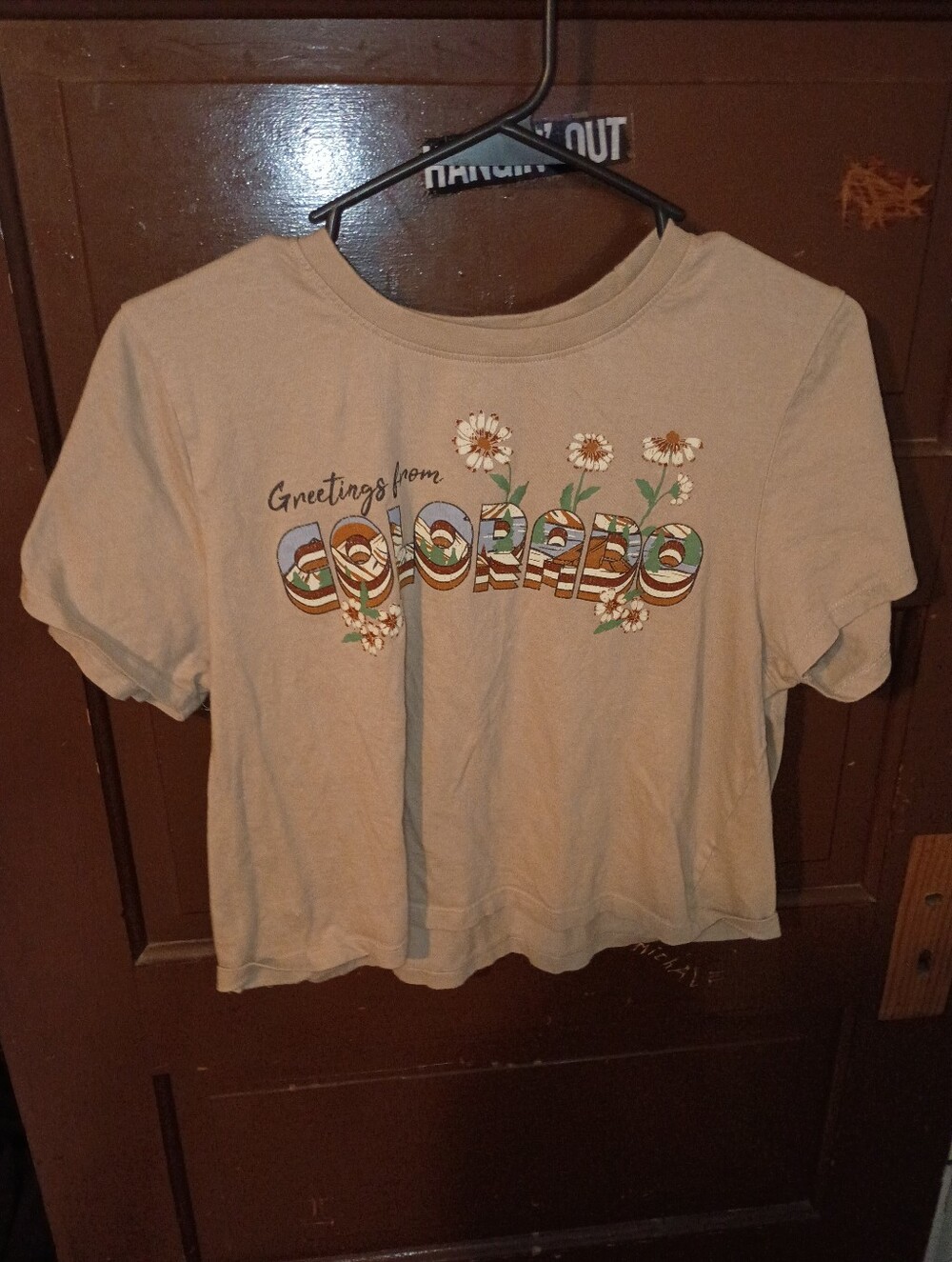 EUC Good Vibes Only Tan Greetings From Colorado Crop Top M